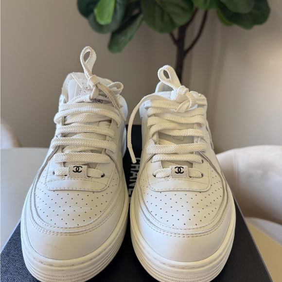Chanel Women's White Leather Low-Top Sneakers - Picture 11 of 11